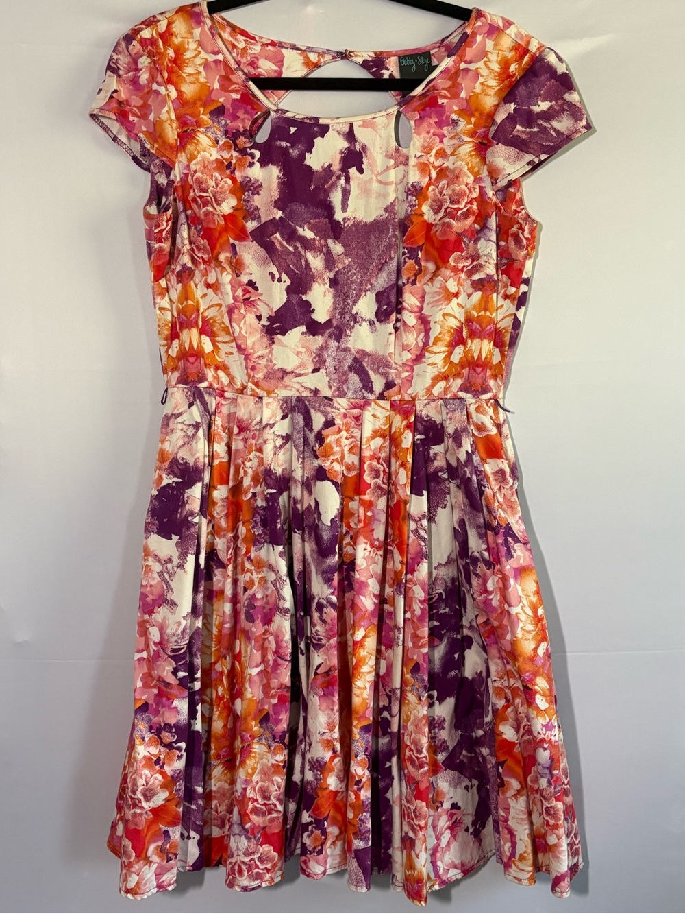 Full Skirt Retro Floral Dress